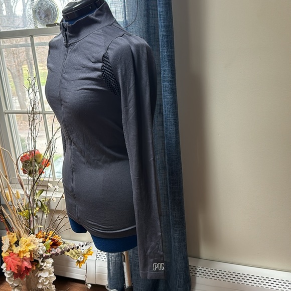 BOGO! Like new, PINK, exercise shirt. - Picture 2 of 6